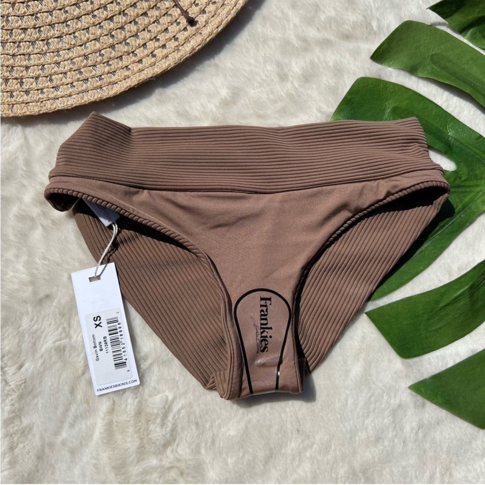 Frankie’s Bikinis Ryan Crop Tie Dye Set in Chocolate Brown and White - Picture 12 of 14